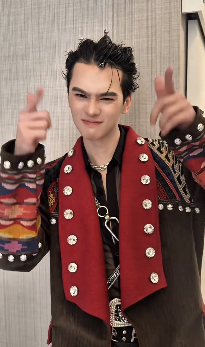 MYLOVELY_YELLOW🌙🐰✨️ tweet media