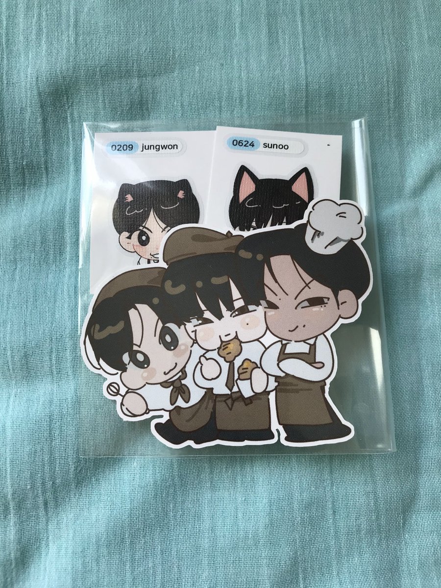 ENHYPEN WORLD TOUR：BLOOD SAGA 소량 나눔합니다

5/1 첫콘
소량이라 알티로 인증 받겠습니다👽
(장소 시간 타래로 당일 공지)