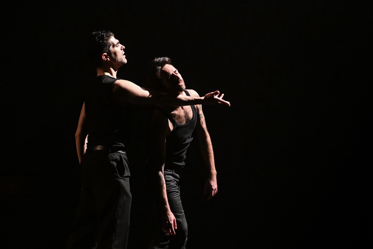ALLMadin's tweet photo. SILENCIØ
Louvres — mars 2026
Chorégraphie &amp; danse : R. Molina &amp; A. Madin
Musique: M. Lopez/A. Garcia
Réalisation vidéo : @DeyanParouchev 
Lumières : @ktavo_octave
Photos : @benhamoujulien1 
Centre culturel B. Dague
Soutiens : @cielabaraka / La Chapelle
A. Lagraa &amp; N.  Aït Benalla https://t.co/pX4cd8MiWu