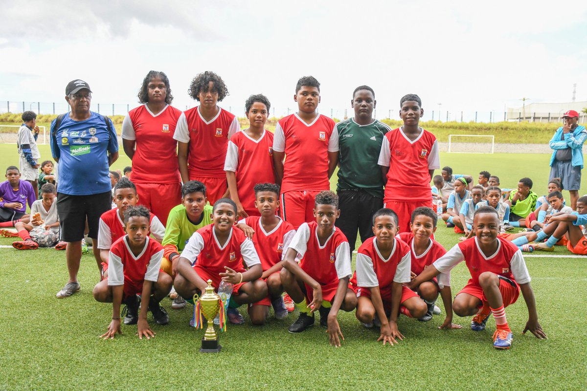 CoteDorSports's tweet image. Yesterday, the Centre National d’Excellence du Football (CNEF) hosted the U13 football ⚽ tournament at the 🏟️ Côte d’Or National Sports Complex. There were 1️⃣2️⃣ regional teams, gathering 240 talented young players from across 🇲🇺 Mauritius. 
#CoteDorMauritius #Mauritius #Sports