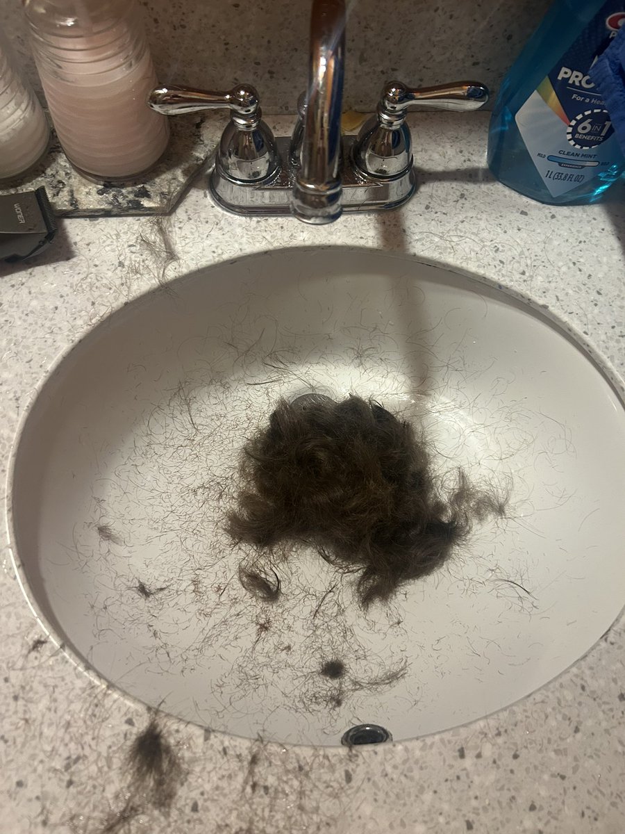 Carter 🩷💛💙 tweet media