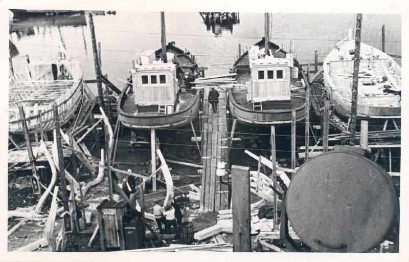 🚢 День в истории Мурманска на ❄ «Арктическом... t.me/AoMurmansk/352…

16 апреля 1955 года в Минрыбпроме состоялось представительное совещание, рассмотревшее проектное задание реконструкции Мурманской судоверфи, подготовленное Ленрыбпроектом. 

t.me/AoMur...