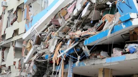 Rafael Correa tweet media