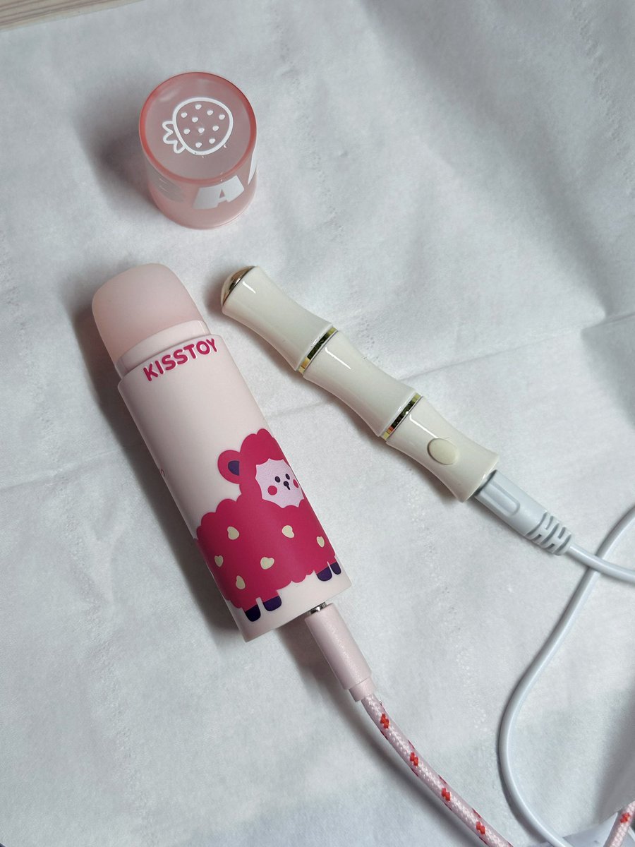 =ᗜωᗜ= tweet media