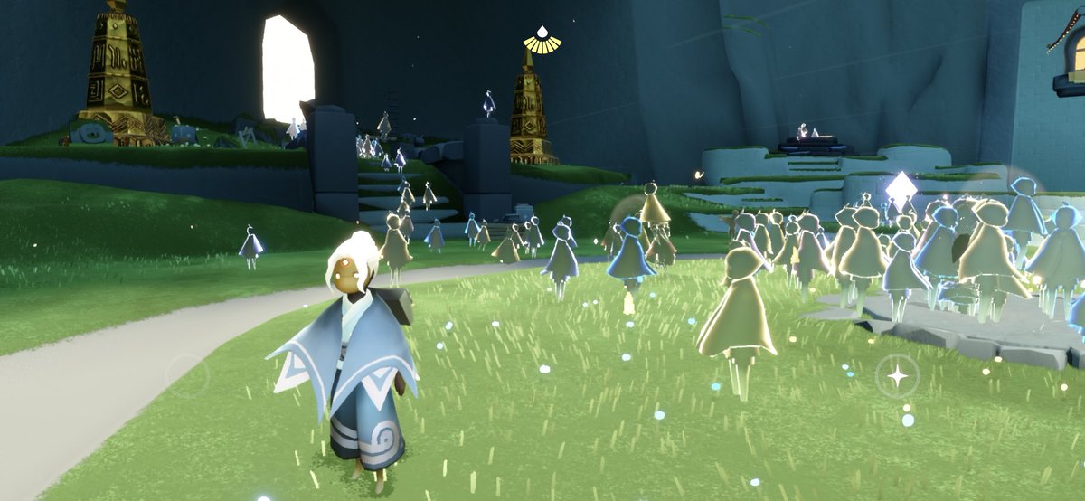 kurea_game888's tweet image. 世界が終わったんかと思ったら、死ぬほどいた（笑）
#sky
#sky星を紡ぐ子どもたち