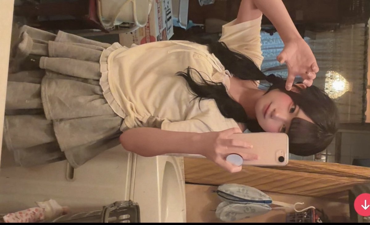 責任ノガレ明美 tweet media