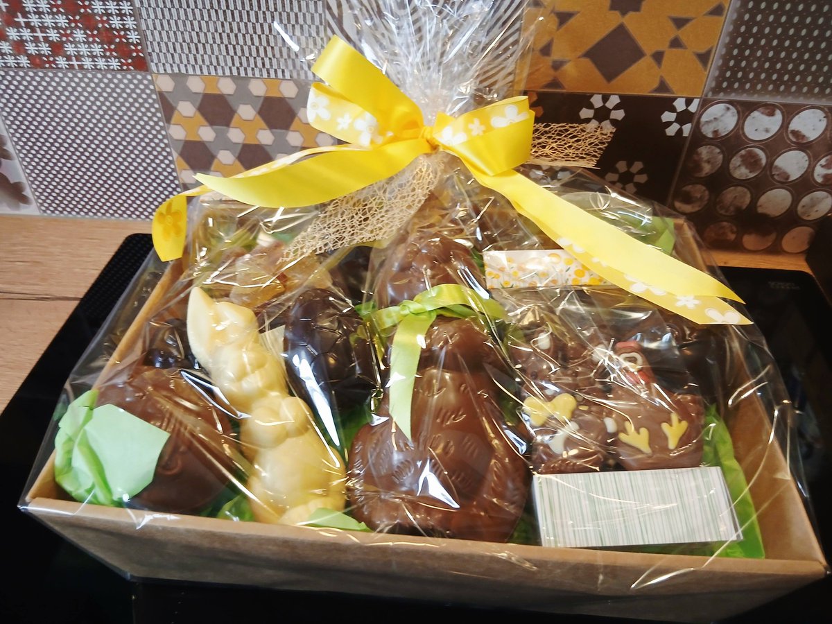 QueasoServices's tweet photo. We are very pleased that the Easter Bunny has not forgotten its team members this year either.

#QueasoServices #CompanyCulture #PeopleFirst https://t.co/szcduvmi0L