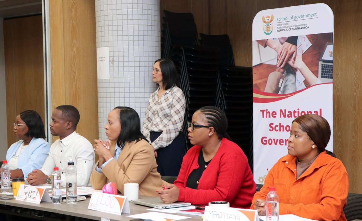 thensgZA's tweet photo. Ms Tidimalo Chuene from GCIS expressed the importance of the course and how participants will gain practical knowledge and clarify roles for effective government communication.

#GovComm #PublicService #ProfessionalDevelopment https://t.co/eWRpI5sTfU