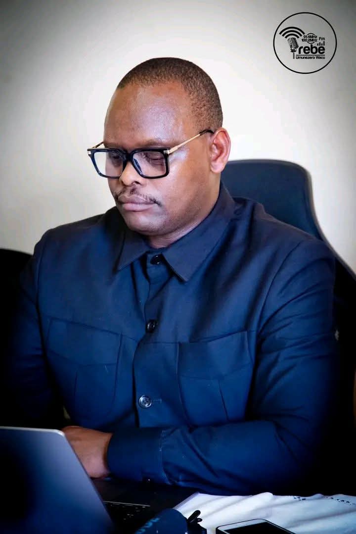 C’est avec une profonde tristesse que nous avons appris le décès de Monsieur le Ministre <a href="/GabbyBugaga/">Gabby Bugaga</a>, en charge de la Communication, survenu dans la nuit du 15 avril 2026, à la suite d’un accident de la circulation.

La Radio <a href="/IrebeFM/">Irebe FM</a> adresse ses sincères condoléances au