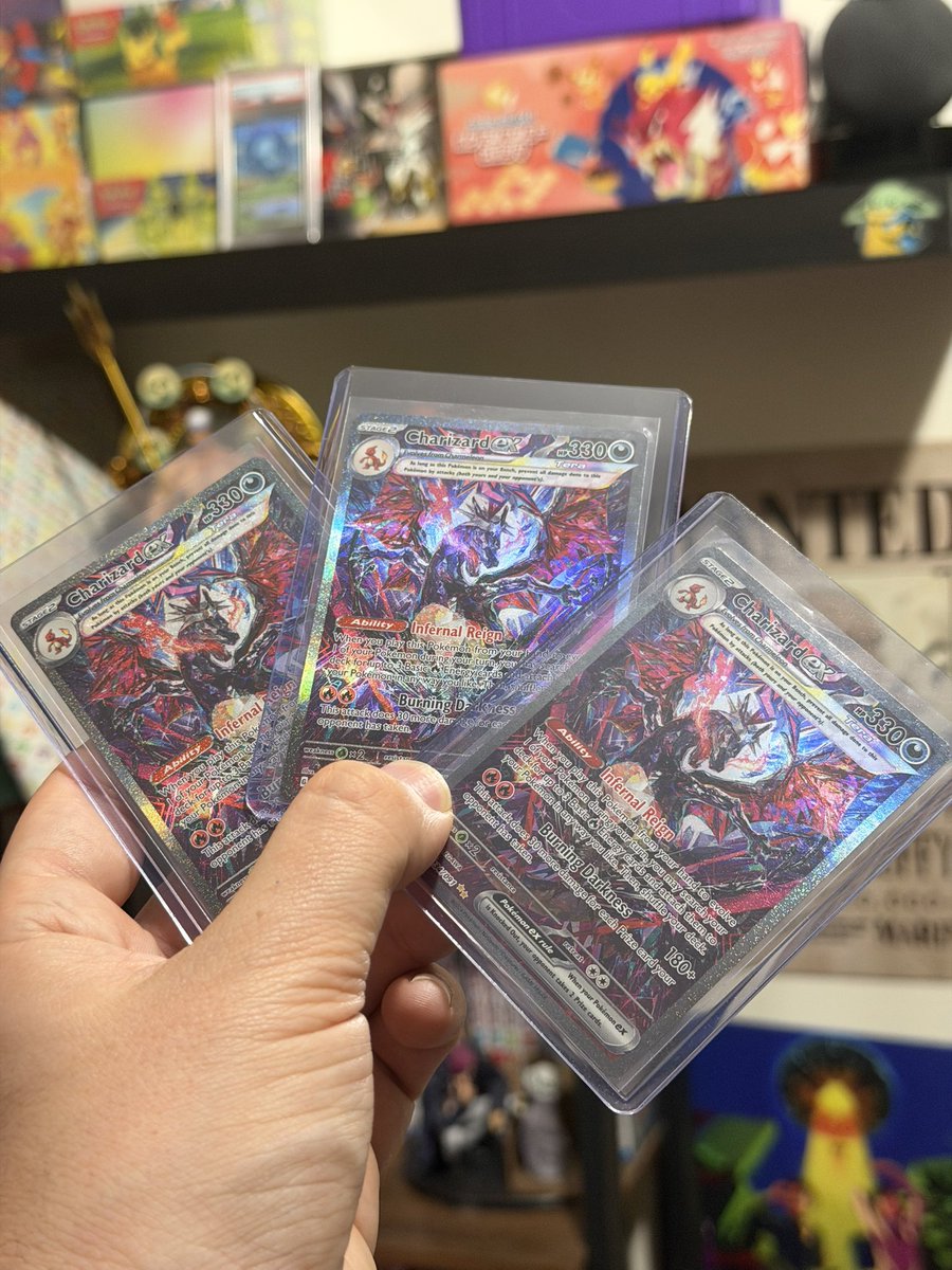VladimirMarcoR's tweet image. Paldean Fates recopilación final después de 130 sobres abiertos: 

- No Bubble Mew
- No Gardevoir
- 3 Charizard SIR 
- Pikachu, Snorlax, y los Shiny Rare mas importantes.

No bad! 

#pokemontcg #charizard #paldeanfates