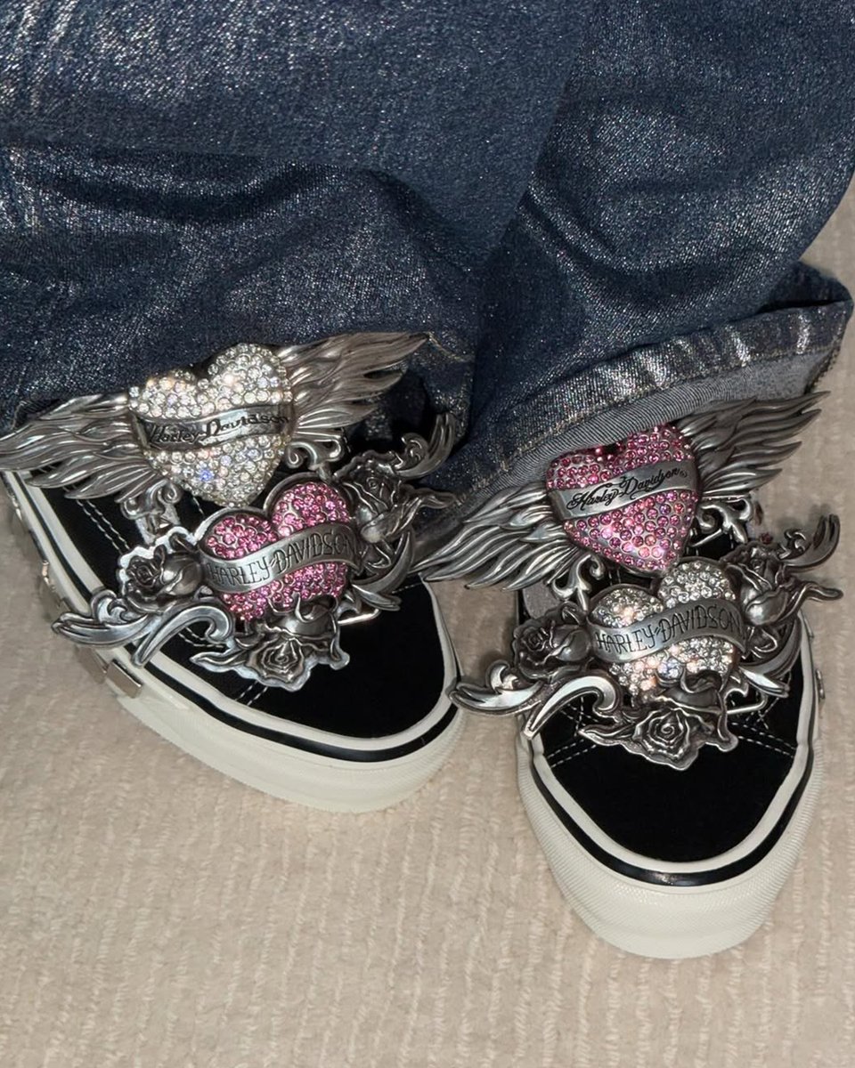 HYPEBEAST tweet media