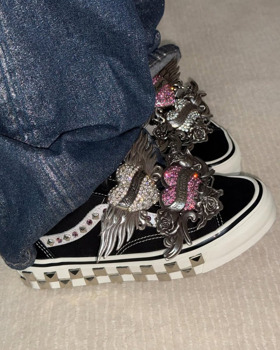 HYPEBEAST tweet media