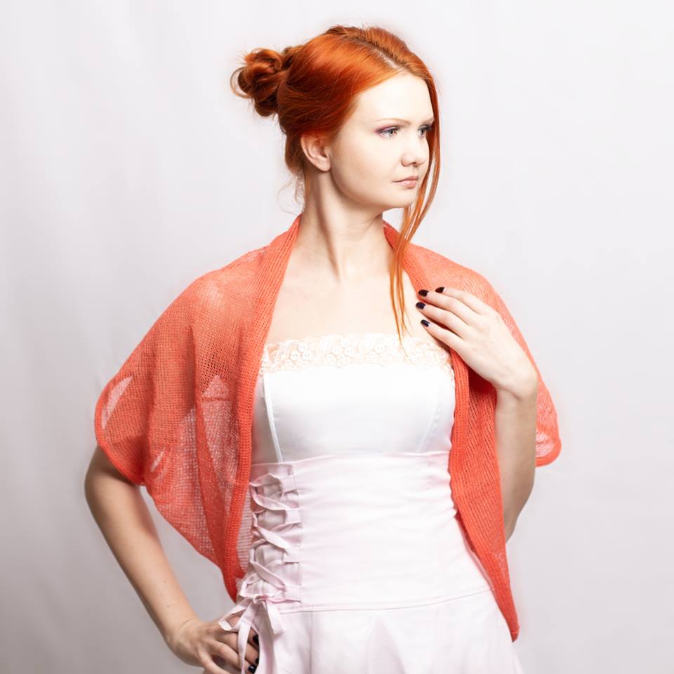 SuperSoftKnits's tweet image. Coral linen bolero vest 🌺   Light, breathable &amp;amp; handmade — perfect for summer weddings or everyday elegance.   #LinenBolero #Handmade #BohoStyle #SummerFashion 

etsy.me/37QO3nS