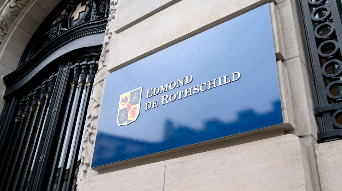 Il n'y a pas pire dictature que celle des Rothschild, sous le joug de laquelle vous croupissez depuis 1789. Le dernier tour de vis qu'elle entend opérer est de vous museler davantage grâce à la loi Yadan.