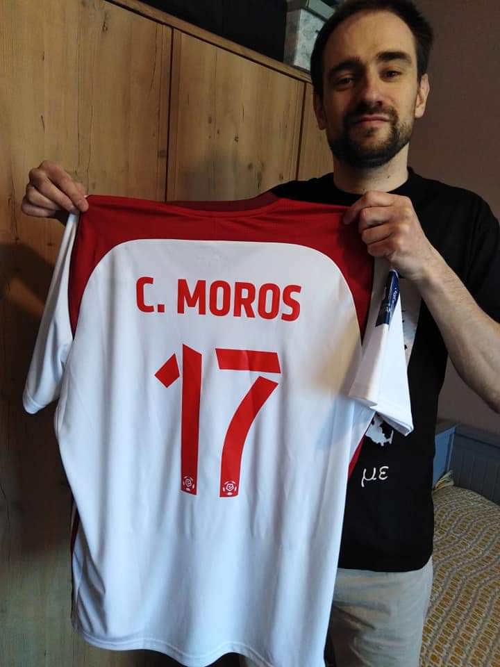 AW084's tweet photo. @Florentynowicz @LKS_Lodz @lkshistory Na zdjeciu Carlos Moros po roku w Łodzi 😉
Potrafił grać chłop w piłkę. https://t.co/4FwXYLHyRT