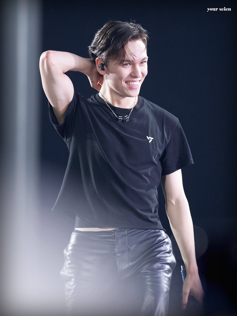 ela ᓚᘏᗢ tweet media