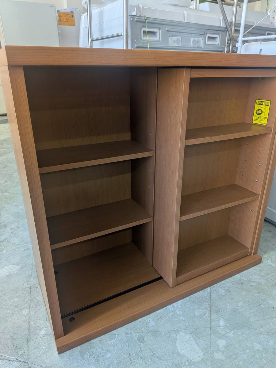 住吉店です！ コンパクトで使いやすい書棚入荷しました?✨ スライド式 