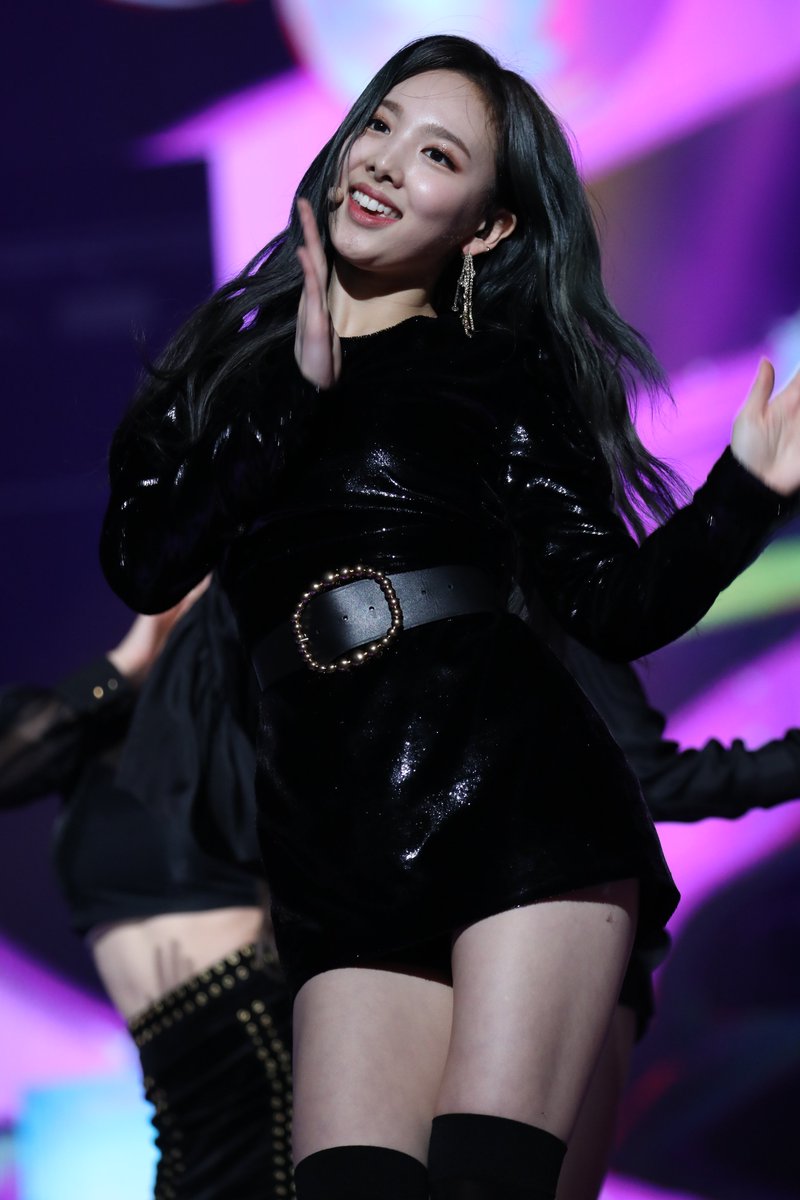 kpopdataz's tweet image. #TWICE #트와이스 #KPOP 
180214 Twice
kpop idol data 트와이스 데이터