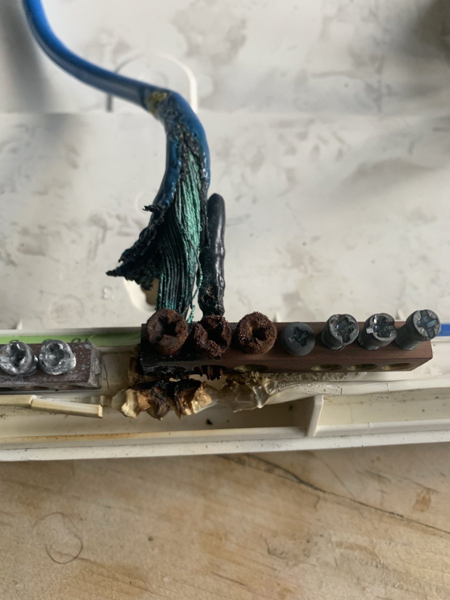 Reliable Electrician tweet media
