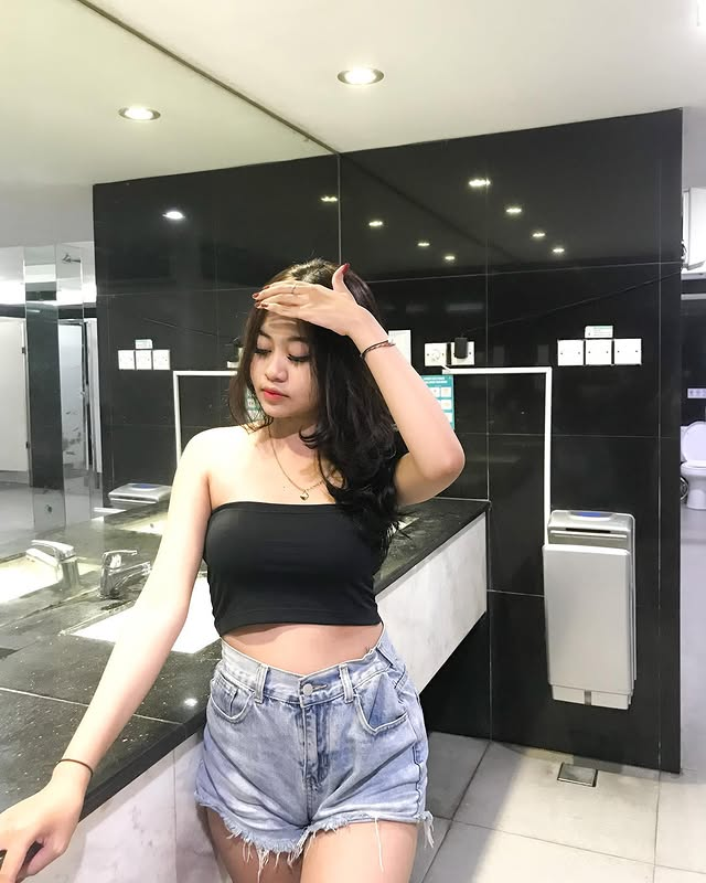 Naura 🐬 tweet media