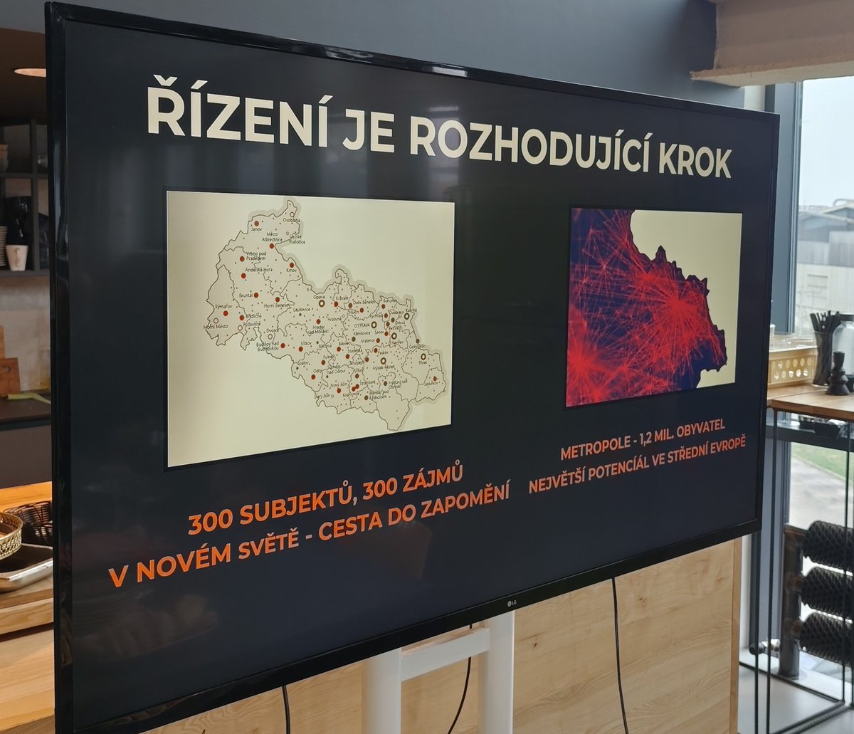 Dnes s <a href="/JanDohnal9/">Jan Dohnal</a> setkání s podnikateli. 

Metropole Ostrava 💙

O metropolích jsem psal v <a href="/hospodarky/">Hospodářské noviny</a> a <a href="/radim_ivan_57/">Radim Ivan 🇨🇿➕</a> má metropolitní řízení jako jeden z bodů své politiky.

Pro náš region jedinečná příležitost.