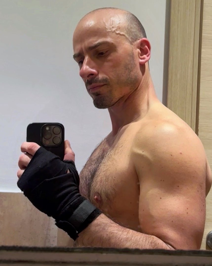 gian luca tweet media