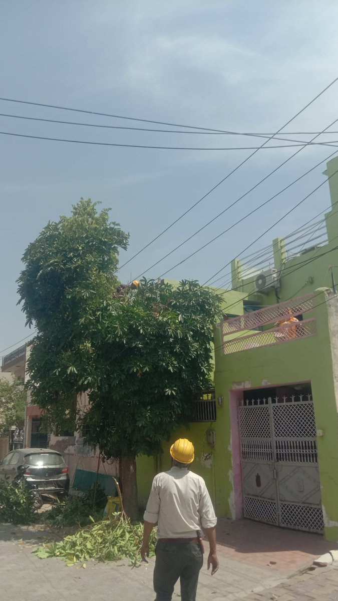 JE(Tech.)11 KV/LT LINE RAJIV BHAVAN MATHURA tweet media