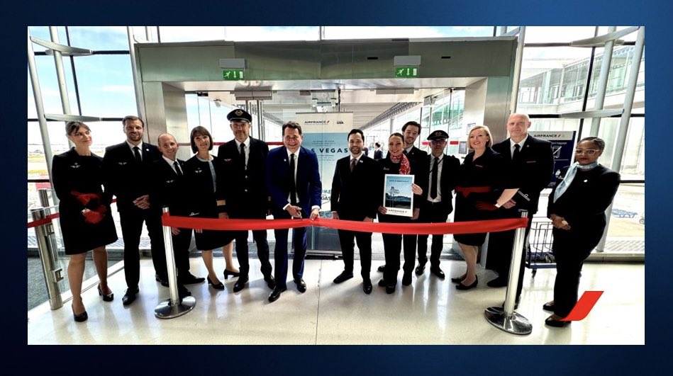 AFnewsroom's tweet photo. Yesterday, on both sides of the Atlantic, we inaugurated our new direct service between Paris-CDG and Las Vegas (Nevada)!
This #AirFrance's 19th destination in the United States will be offered 3 times a week and operated by Airbus A350-900. https://t.co/clIXKEZTcG