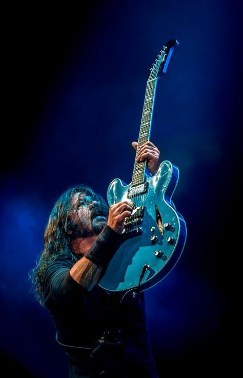 BarneySimon's tweet photo. Have a rocking Thursday rockers. If it's too loud, you're too old! Live for today #RockingThursday https://t.co/aneBUpSuJH