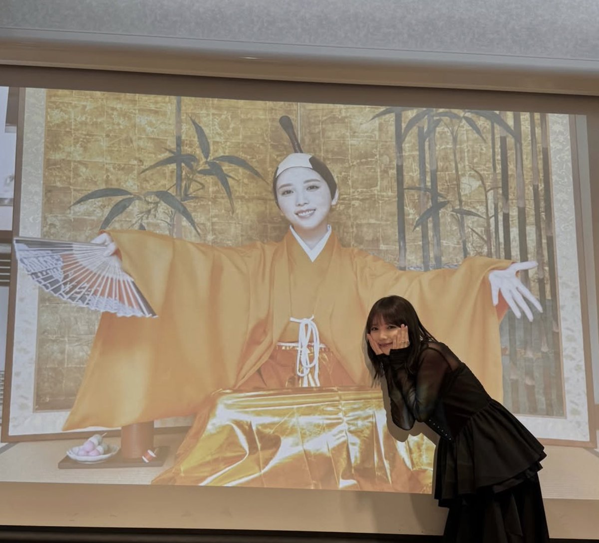 HamaBack's tweet photo. 与田祐希ちゃんって人を素直にさせる力があるよねえ。ラフなパジャマ姿もおしゃれな私服姿も反則級に可愛すぎ。飾らない姿でみんなを笑顔にしちゃう与田ちゃん、やっぱり最高だわあ https://t.co/65N1SQ0sCD
