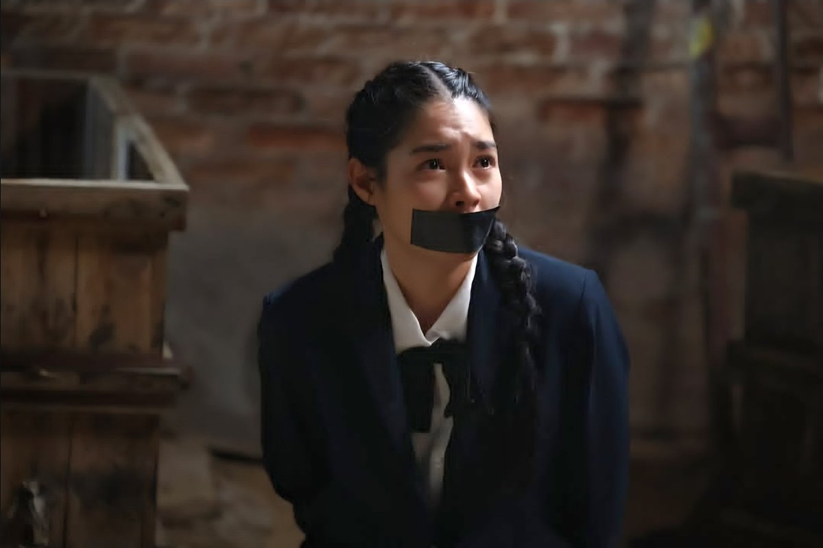 mintranchPH's tweet photo. The story continues tonight on Episode 2!!!
What happen to Fahsai?
Title: Tot Tarn Tee Ruk Ter "Love's Shattered Reflections"
Day&amp;Time: Wednesday-Thursday, 08:30pm (TH Time)
Live: Ch3Thailand or Ch3Plus 

#TotTarnTeeRukTer #LovesShatteredReflections #Mintranch #LSRep2 https://t.co/UzgTZCaA77