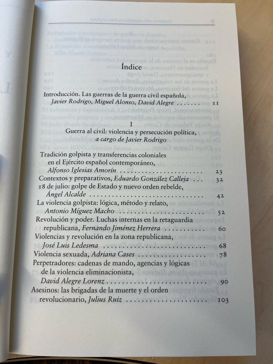 david_alore's tweet photo. Os avanzo contenidos, que reúnen a muchos de los principales expertos y expertas en sus respectivos campos, con aportaciones sintéticas de gran nivel y dentro de las temáticas que marcan los debates estas últimas décadas. ¡El 6 de mayo en vuestras librerías de confianza! https://t.co/k3FOmeAV6V