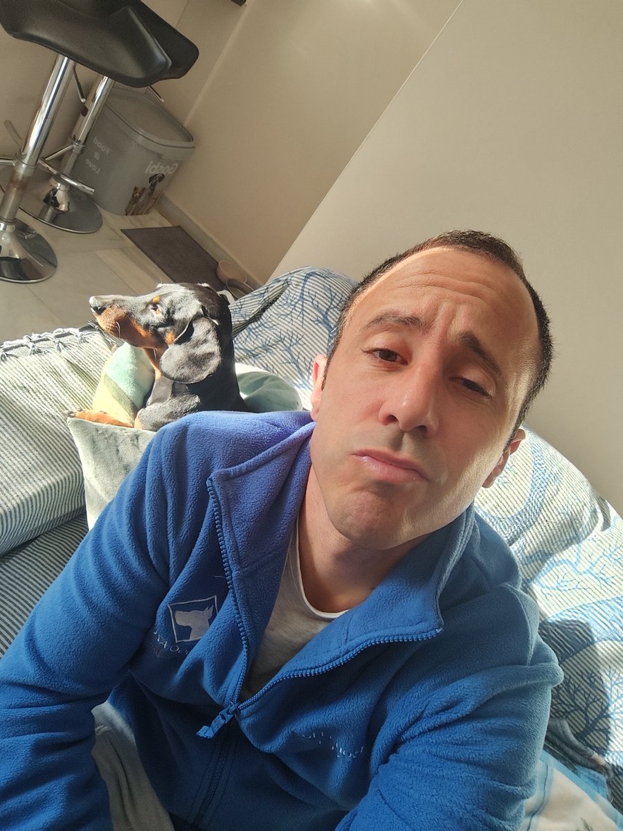 Ojala poder quedarme hoy con él 😭😭😭