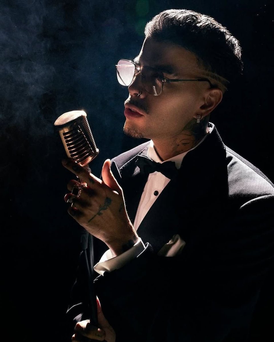 Rauw Alejandro Charts tweet media