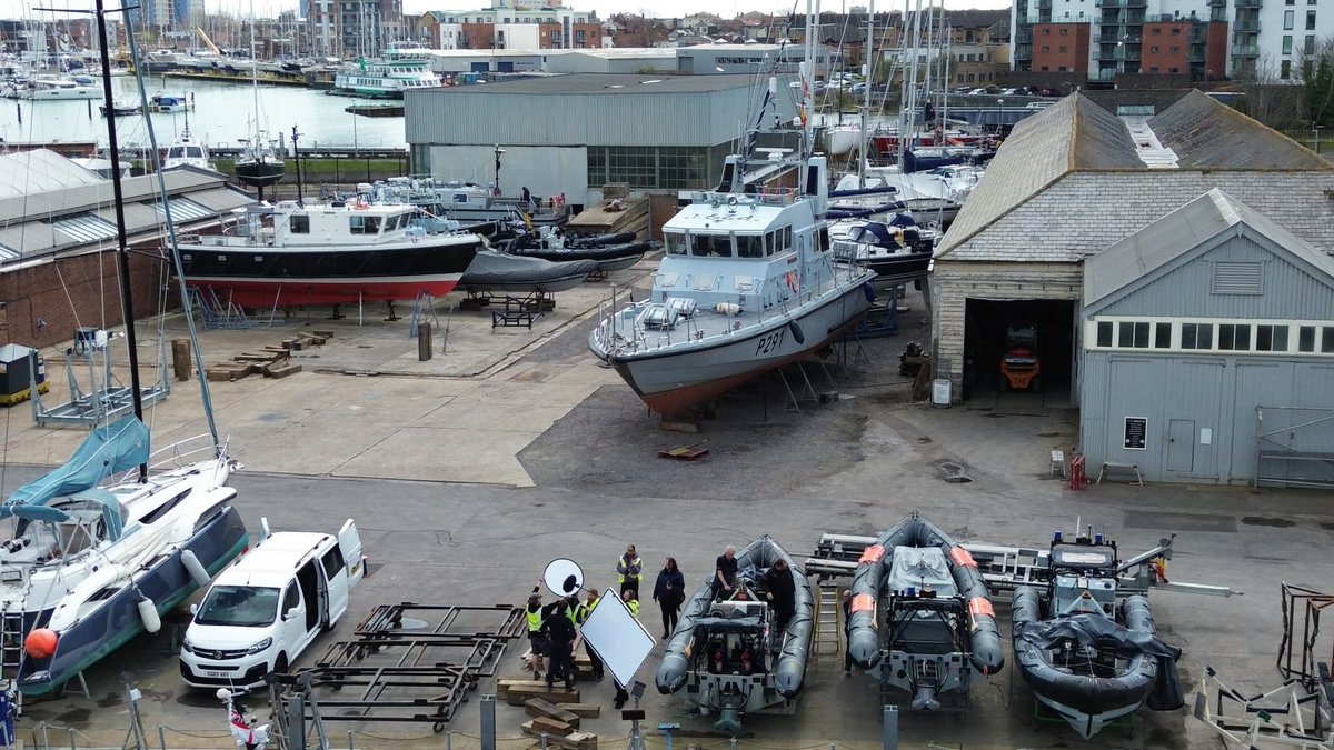 AWenham1's tweet photo. HMS Puncher seen up at Victoria Quay @HMSPuncher @NavyLookout @WarshipCam @WarshipsIFR @warshipworld @seawaves_mag @UKForcesTracker  @UKDefJournal https://t.co/ucwTgQq4nV