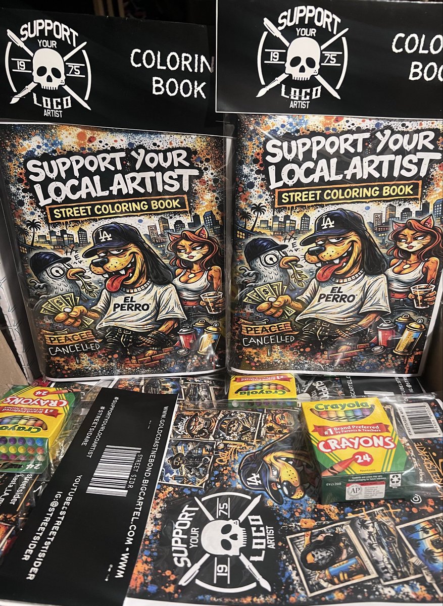 Napsacshop's tweet photo. Empower Your Creativity w/Street Coloring Books Young Adults &amp; Teens, explore your artistic side each accompanied w/ a pack of 24 Crayola Crayons .Self Expression, Stress Relief, and Artistry, while supporting local artists. https://t.co/NiEnnHWW7O #Therapy #Art #TheCleanestFits https://t.co/fBuPXTN9Na