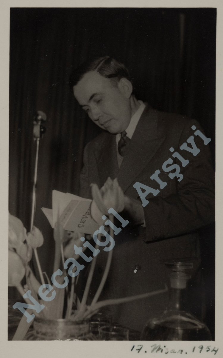 Necatigil’in Odası tweet media