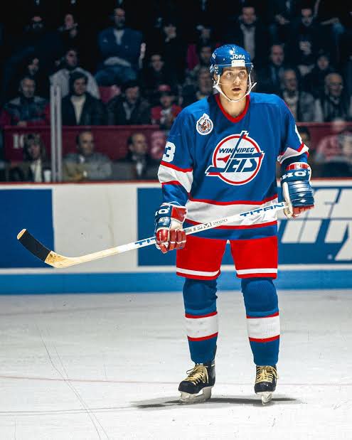 Elliotte Friedegg 🥚 tweet media