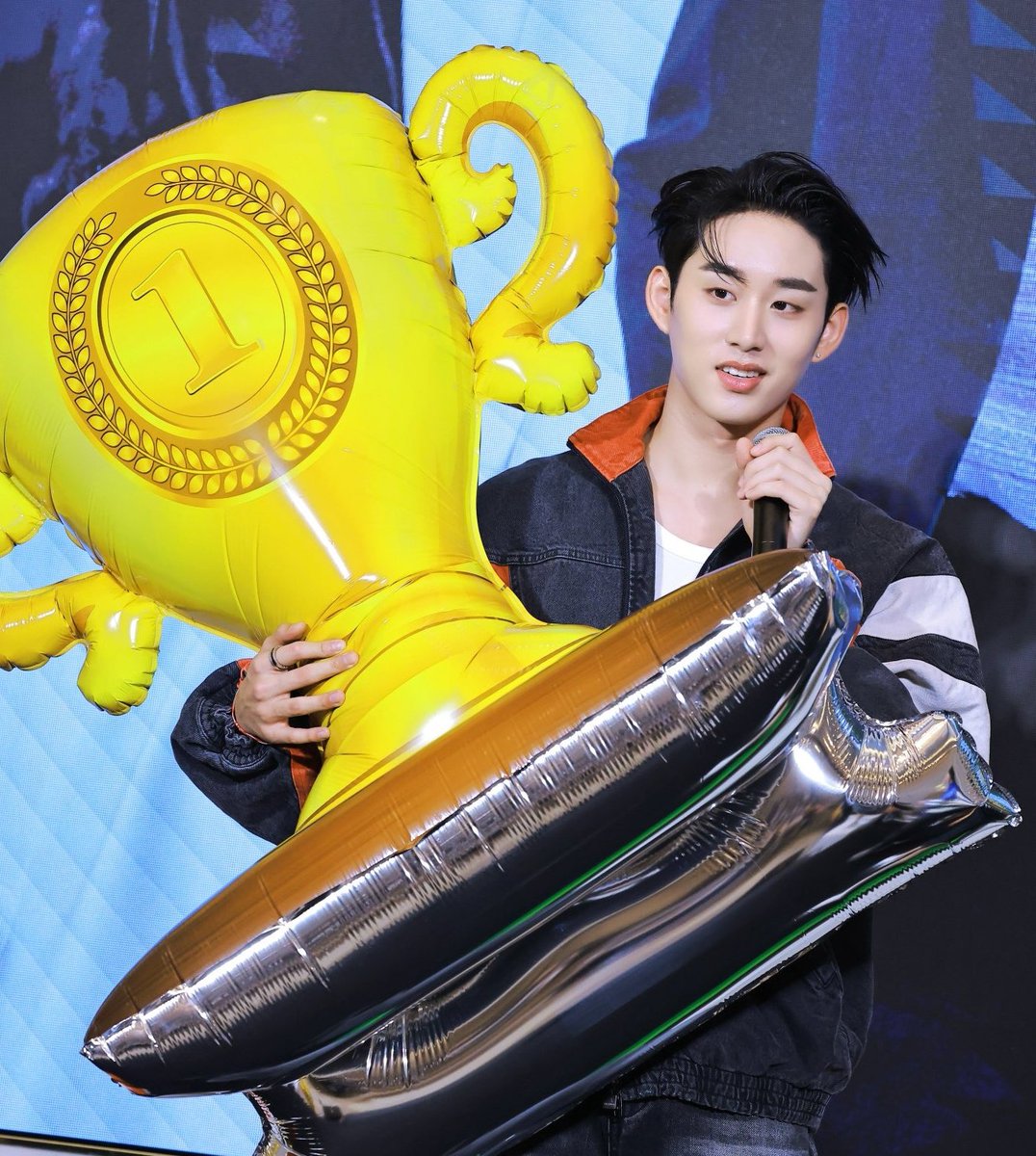 Hehehehehe^^ (🐶🐱) tweet media