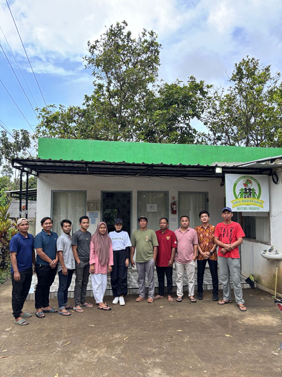 Levina at Dimitra tweet media