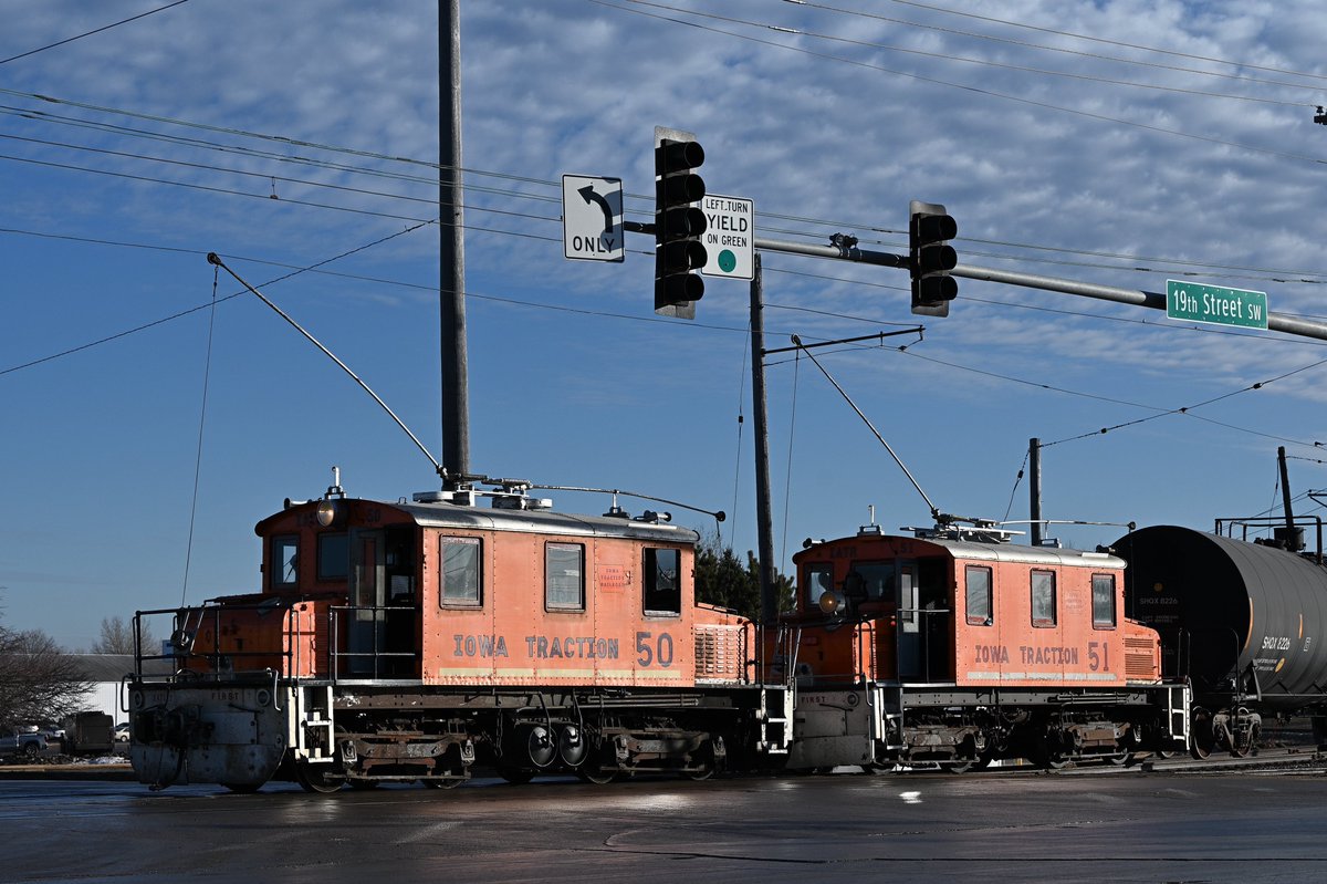 さんそ tweet media