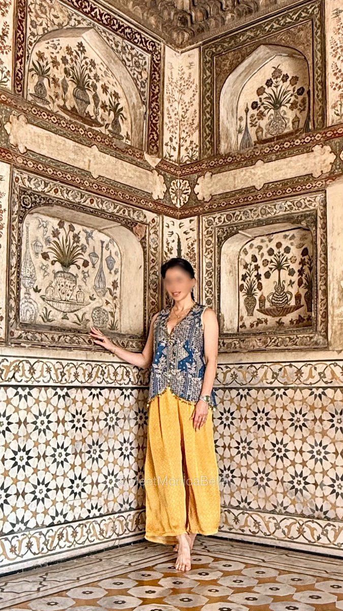 DateMonicaBella's tweet image. Small in size… but clearly knows how to impress…

#MiniTaj #AgraDiaries #DesiGirl #PunjabiStyle