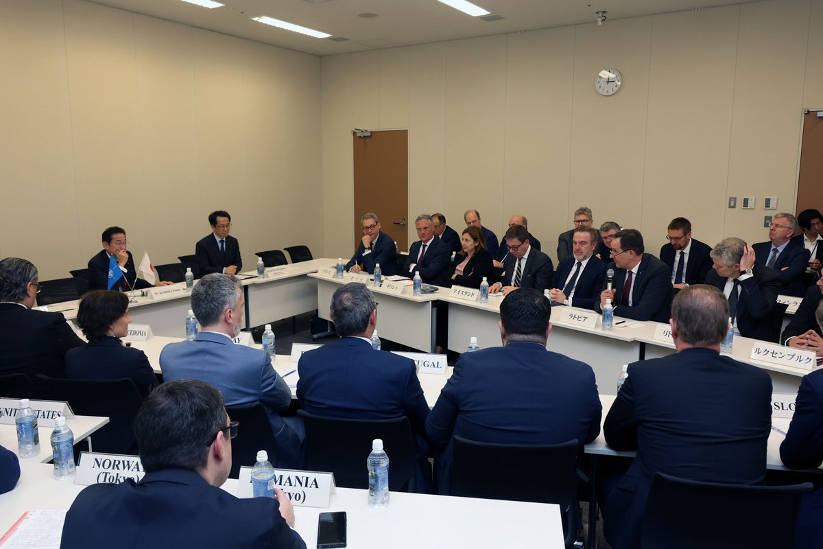 岸田文雄 tweet media