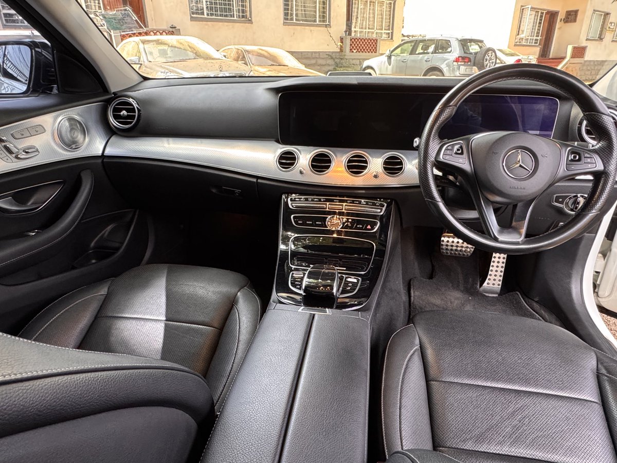 Tri-star Benzes Ke tweet media