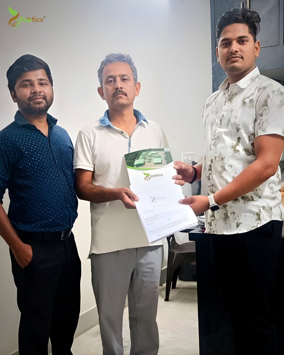 bioficspvtltd's tweet image. Rajasthan strengthens India’s clean energy journey 🇮🇳♻️
Biofics signs an MoU for a 3 TPD Bio-CBG plant using Napier grass &amp;amp; cow dung to produce clean fuel.
Turning waste into energy, reducing emissions &amp;amp; supporting a circular economy.
#BioCBG #CleanEnergy #Sustainability