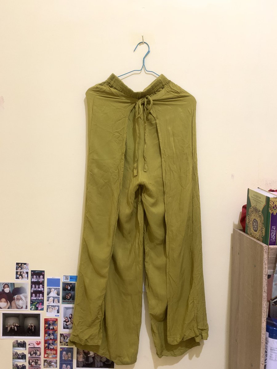 prettyeloraa!♡ tweet media