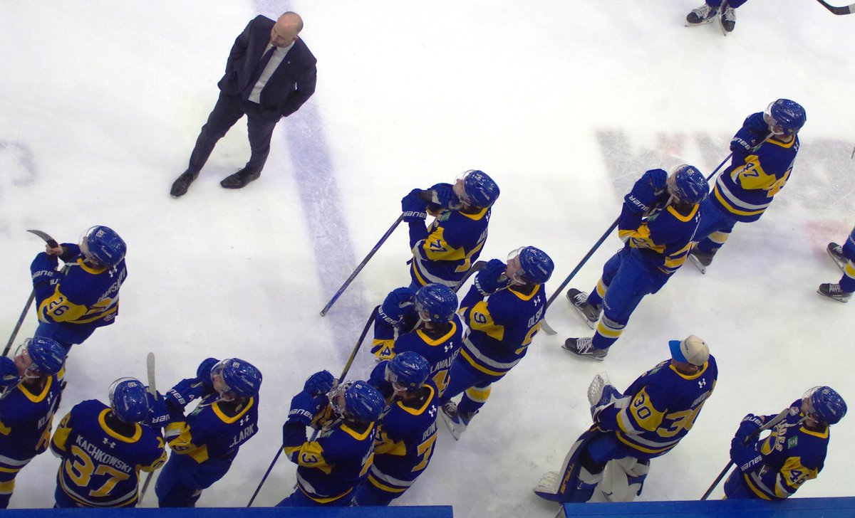 StanksSports's tweet image. Make the final: #PrinceAlbert #Raiders 5, #Saskatoon #Blades 3. Raiders hold 30-26 edge in shots on goal. Raiders take Game 4 of #WHL Eastern Conference Semifinal Series. Raiders sweep best-of-seven series 4-0. #WHLPlayoffs. #CHL.