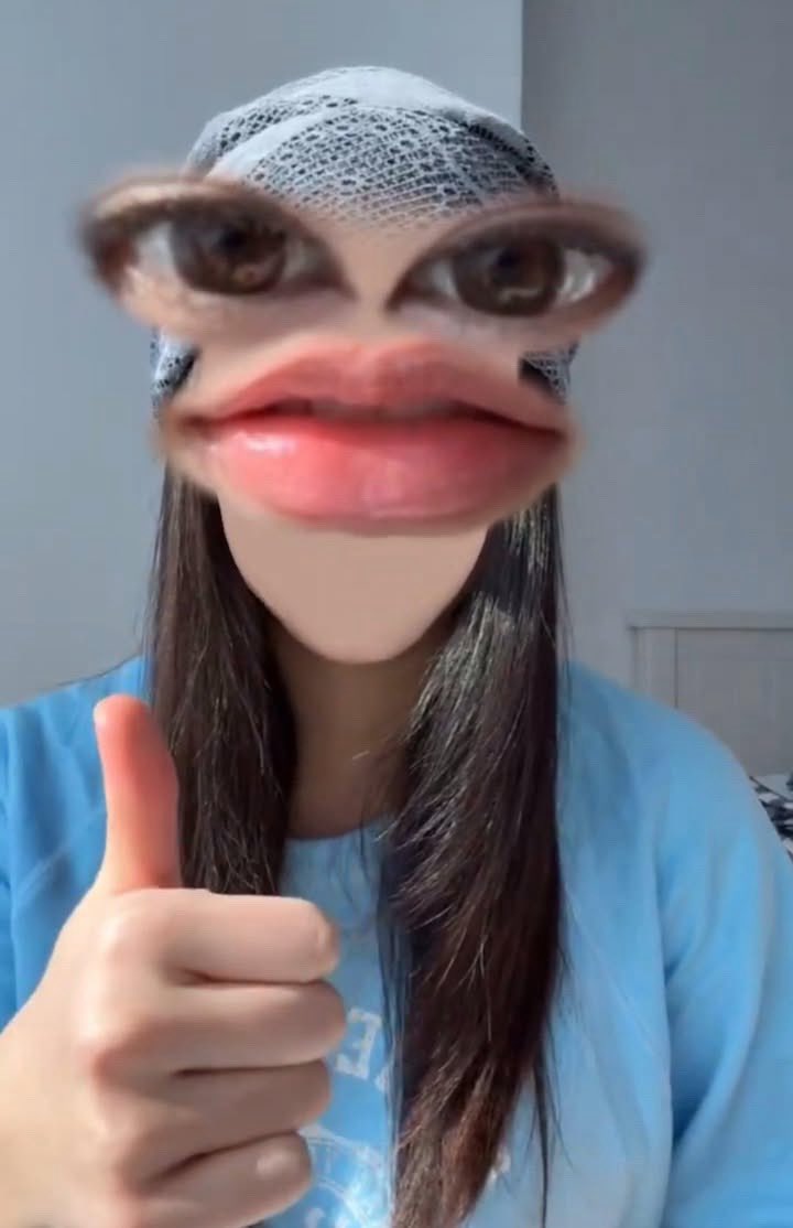 이 얼굴로                           이 필터 좋아하는게 개웃김