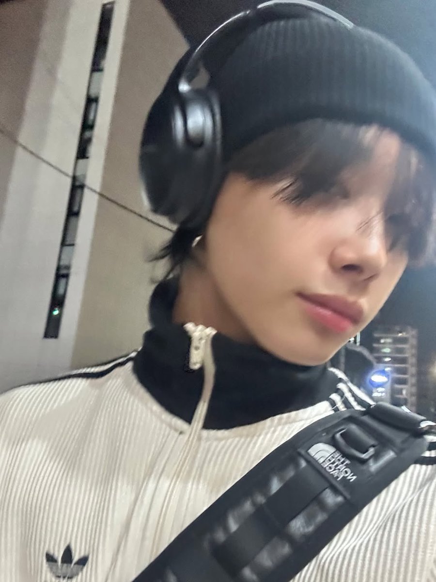 ari♡ෆ tweet media