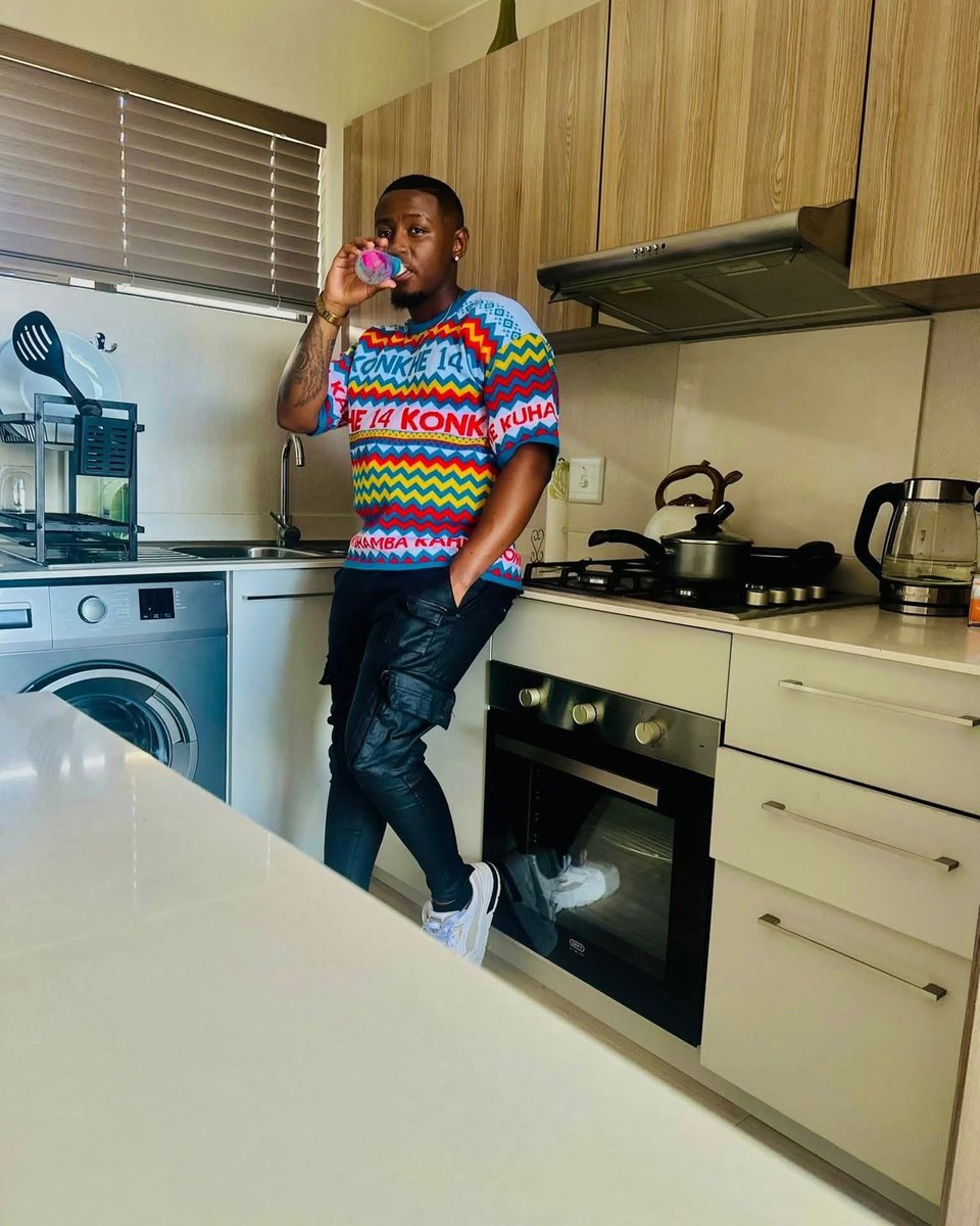 konkhe kuhamba kahle clothing tweet media